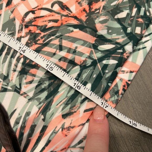 Lady Hagen Tropical Skort - Picture 10 of 12